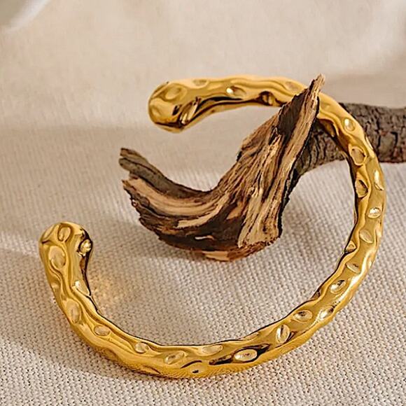 "Hammered Gold Plated Contour Bangle, Unique Stainless Steel Cuff, Trendy - Picture 3 of 12